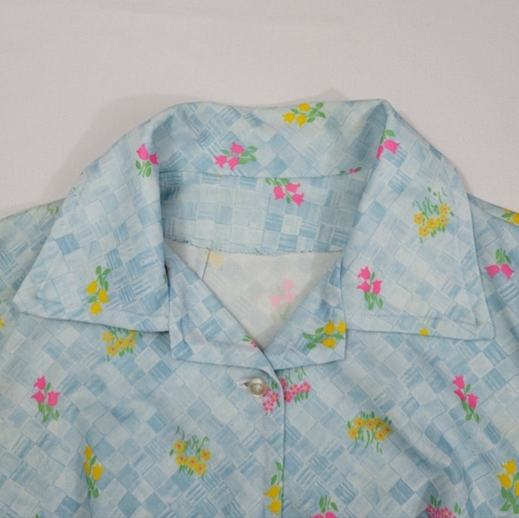Vtg Spring Flowers Print Button Front Short Sleeve Top - Picture 2 of 11